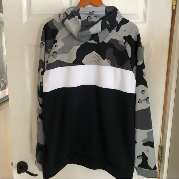 Nike men’s XL hoodie - Picture 3 of 3